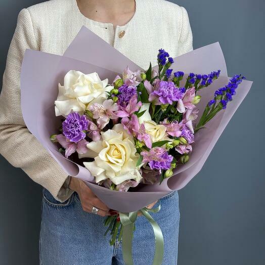 Bouquet with French Roses, Carnation and Alstroemeria