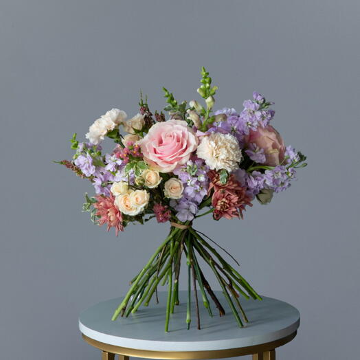 Refined Charm Bouquet