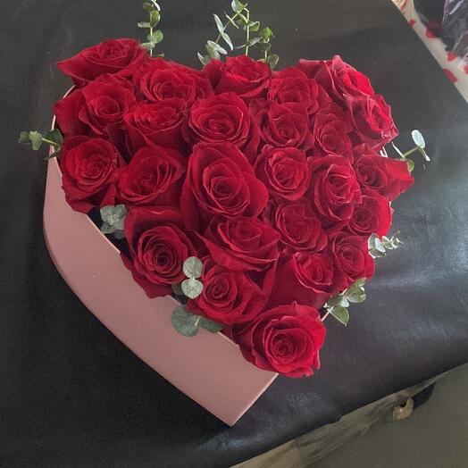 В коробке розы