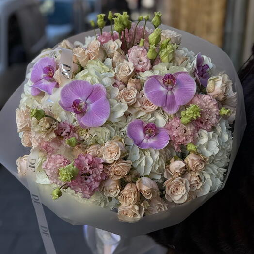 Orchids bouquet