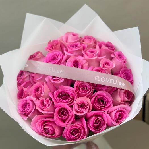 30 pink roses