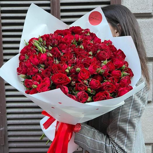 Red spray roses