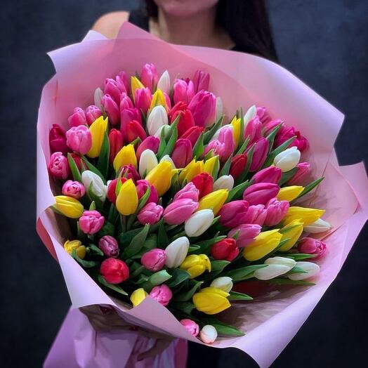 Микс  букет из тюльпанов