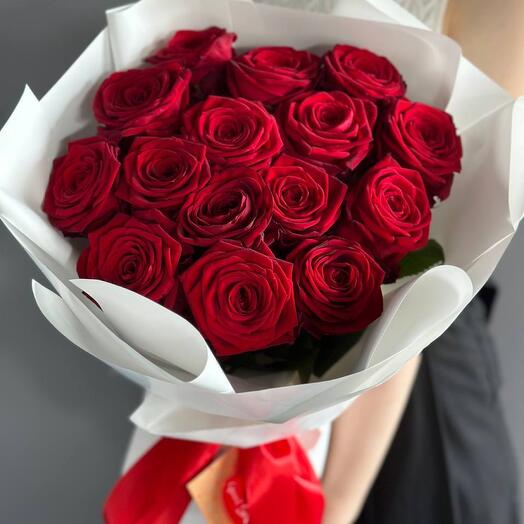 15 czerwonych róż