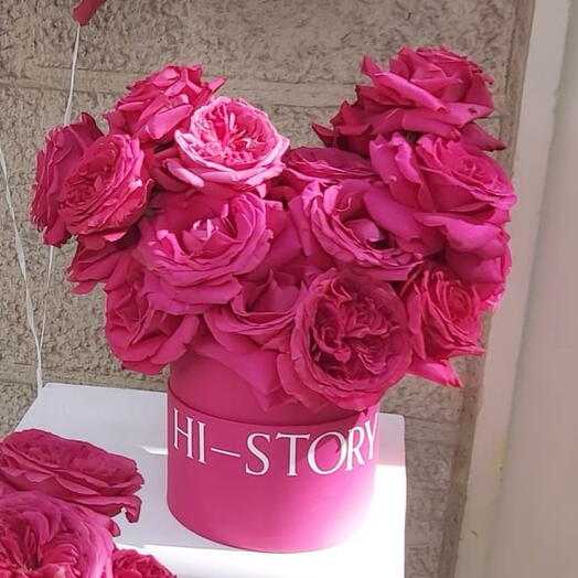 Pink roses box