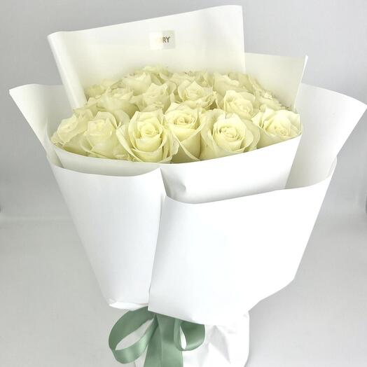 Bouquet of 15 White Roses