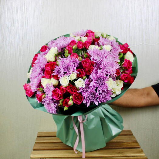 Chrysanthemum Spray Rose Bouquet