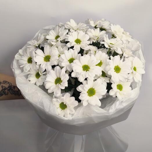 Букет из кустовых ромашек