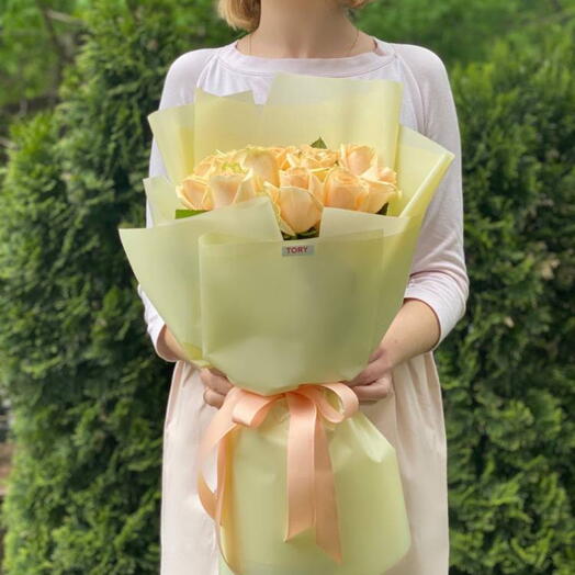 Bouquet of 15 Peach Roses