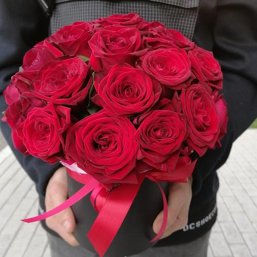 21 роза в боксе - стильно
