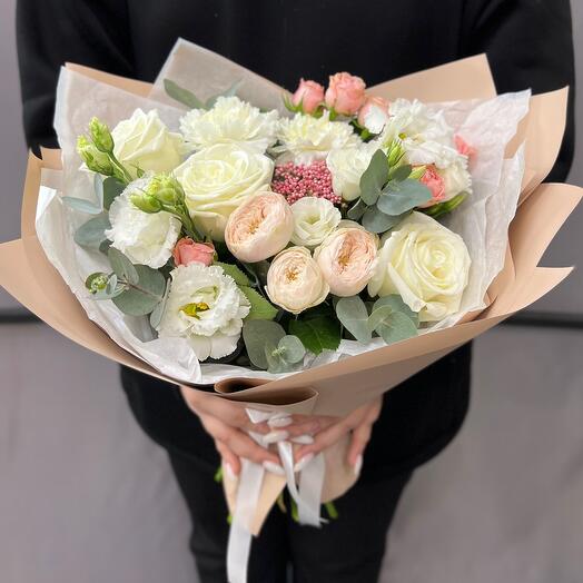 Collectible bouquet 6.1 с нежными пионовидными розами и эустомой
