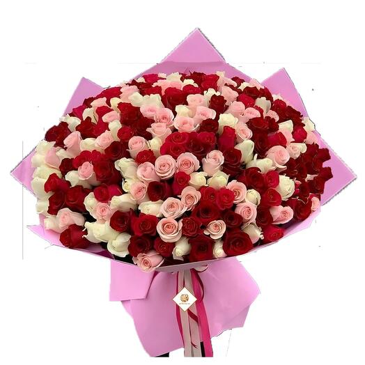 Valentine Lady - 150 Mixed Roses Bouquet