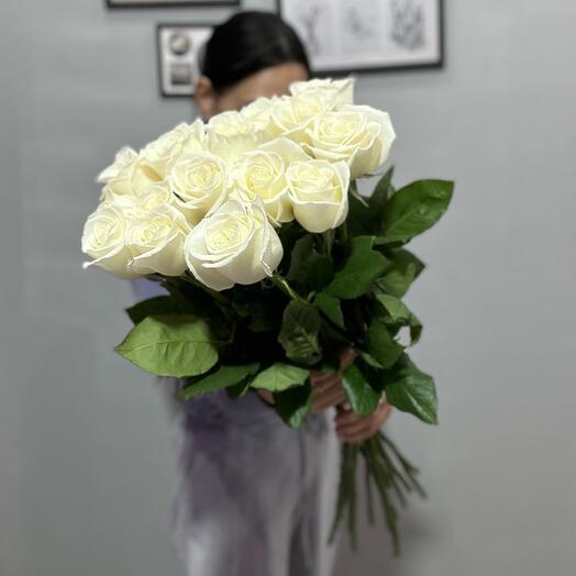 Букет белых роз 11 шт