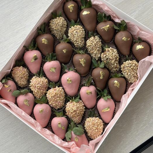 Набор клубники в шоколаде 30шт