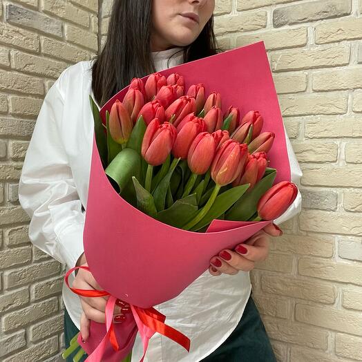 Red. 25