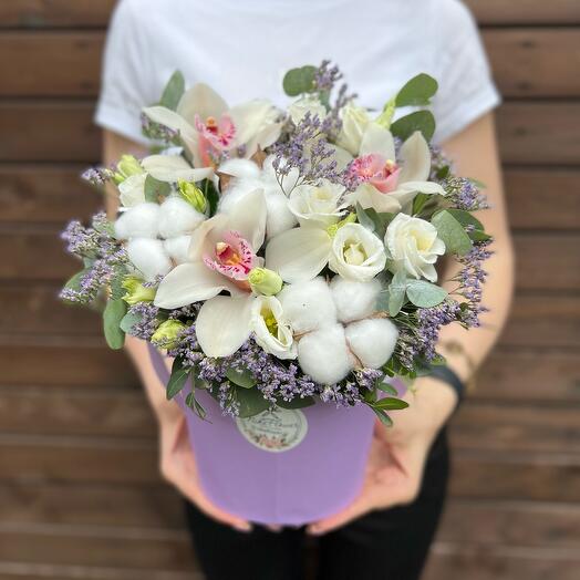 Una Caja de flores para ella sola