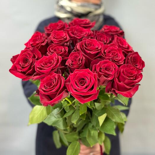 Mono bouquet of red Ecuadorian roses 19 pieces