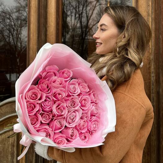 Букет из 25 Нежно розовых роз