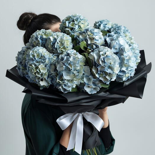 Blue Premium Hydrangea Bouquet