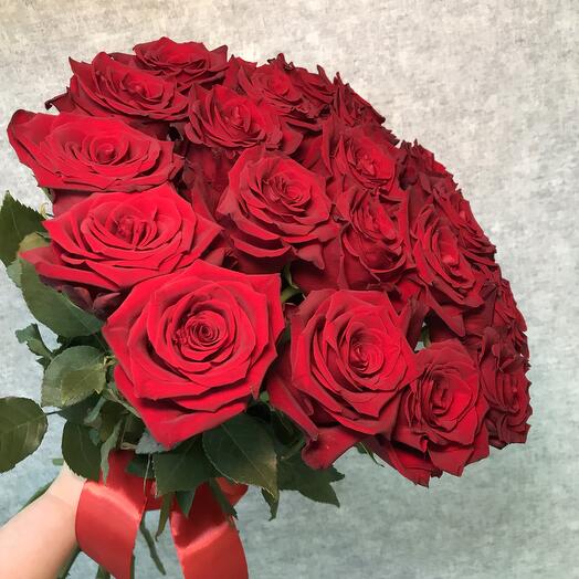 Букет из 21 красной розы