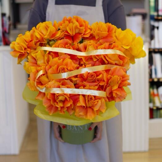 15 ажурных роз оранжевых