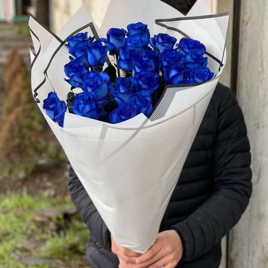 25 blue roses 💙 💙 💙 