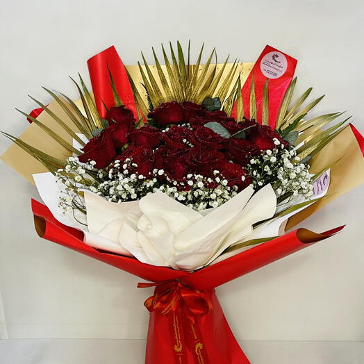 She  s Pretty: Red Roses with Seasonal Fillers