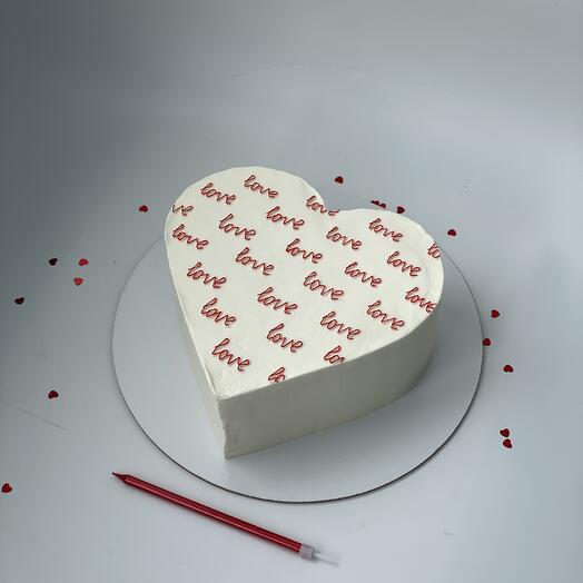 Торт-сердце «love»