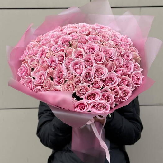 PALOMA ROYALE PINK ROSES IN A BQT