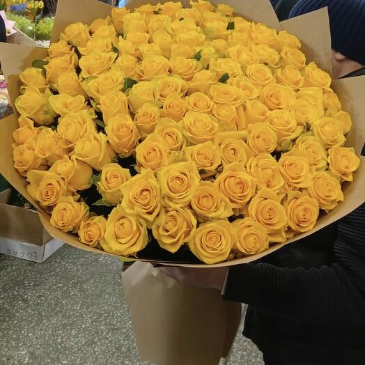 Букет из 101 жёлтой розы