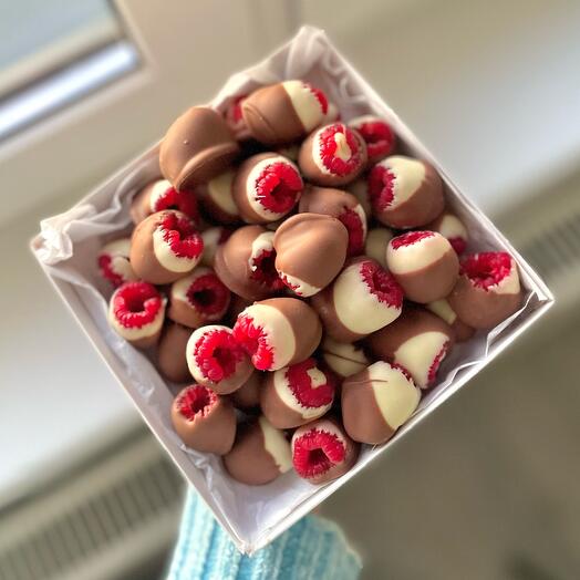 Малина в двойном шоколаде