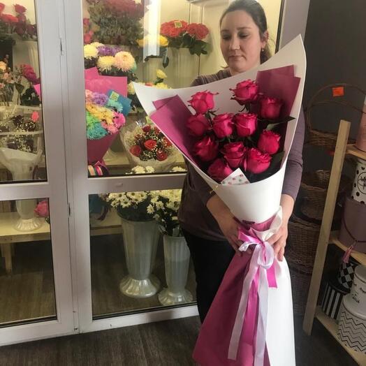 Giant bouquet of roses