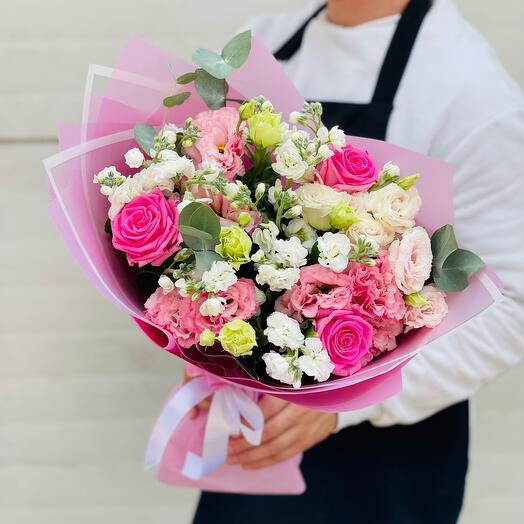 Author's bouquet with white mattiola