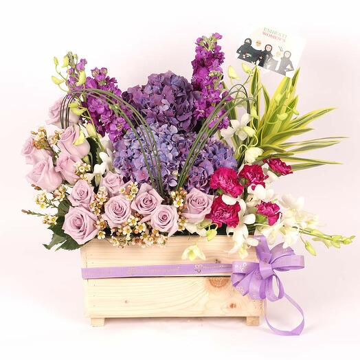 Mauve Flower Arrangement for Emirati Womens Day