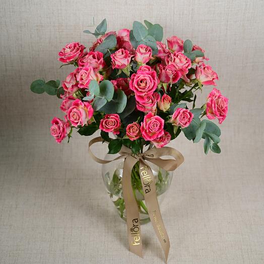 9 Bala Roses in a Glass Vase