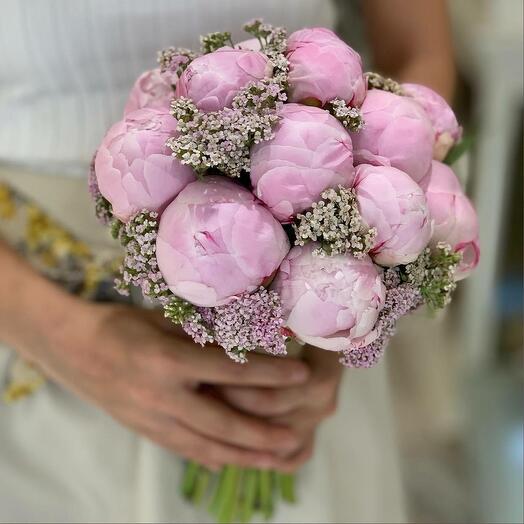 Bouquet of pink peony and iberis