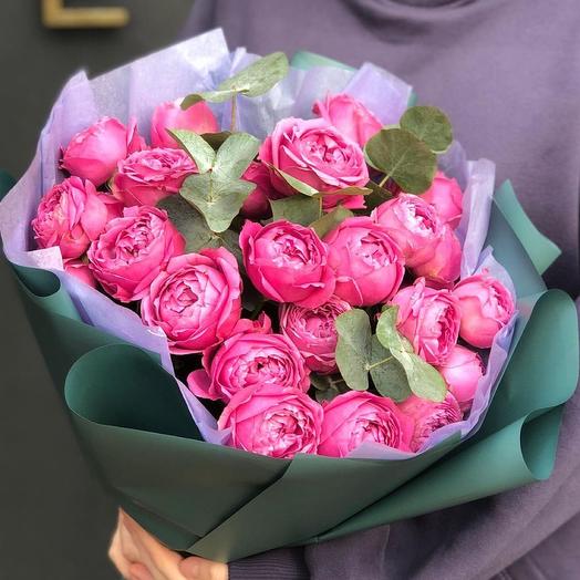 Ramo de rosas de peonía de arbusto