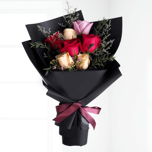 7 Roses Bouquet