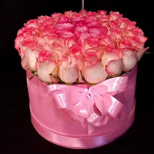 50 pink roses in box
