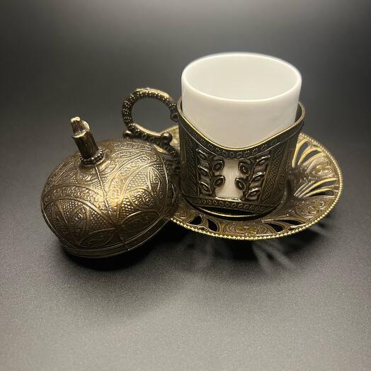 Кофейная чашка с блюдцем и крышкой, Турция