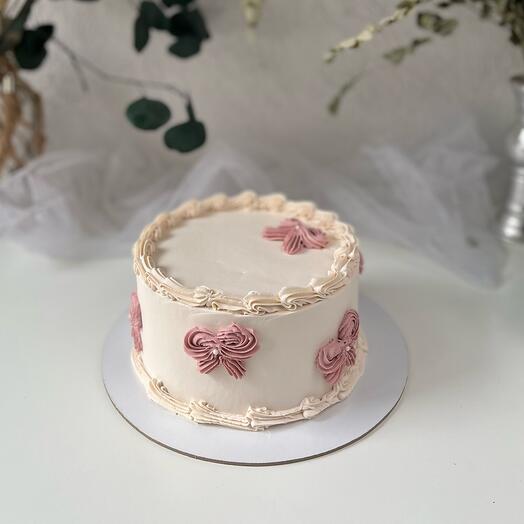 Бисквитный торт 1 кг с бантами / ламбет