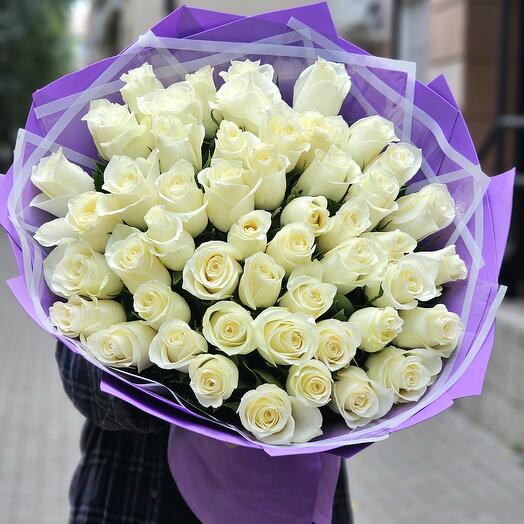 51 нежно белая роза
