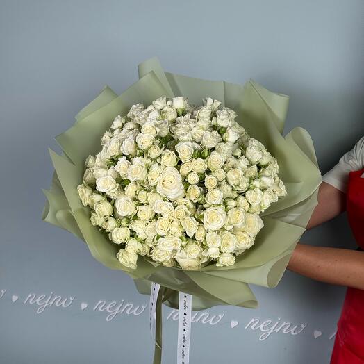 Pistachio flower bouquet (size M with spray roses)