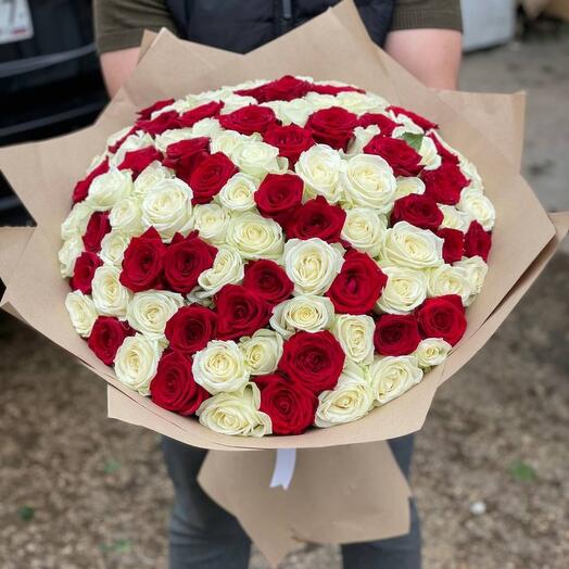 Ramo de 101 rosas de mezcla