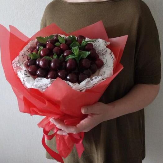 Букет из черешни