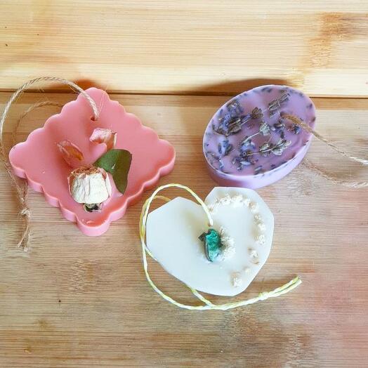 Set of Three Florentine Aroma Sachets: Bouquet (Rose, Lavender, Jasmine)