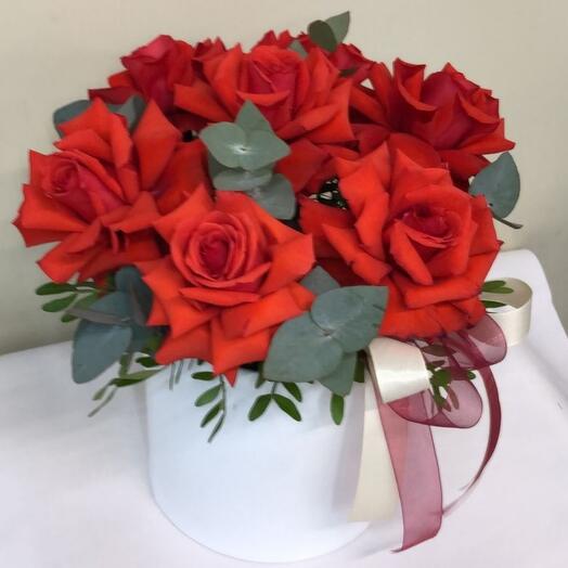 Коробка с французскими розами