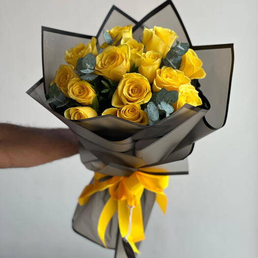 15 Yellow Rose Bouquet