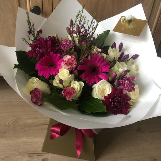 Pink and girly flower box💕