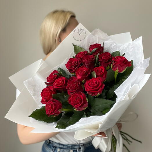 Красные розы 15 шт / Роза красная